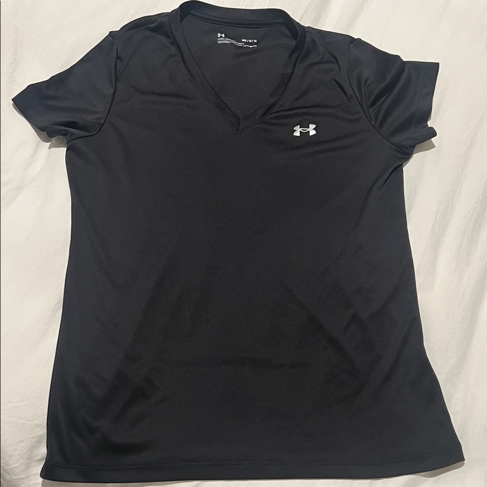 Under Armour Women's Black V-Neck Tee